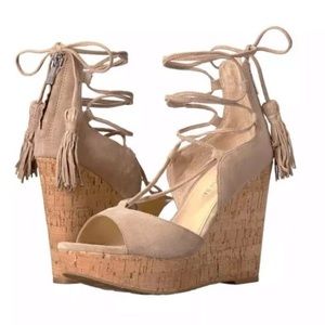 IVANKA TRUMP WOMEN'S HELLAN 3 SANDALS SZ. 9.5 NIB